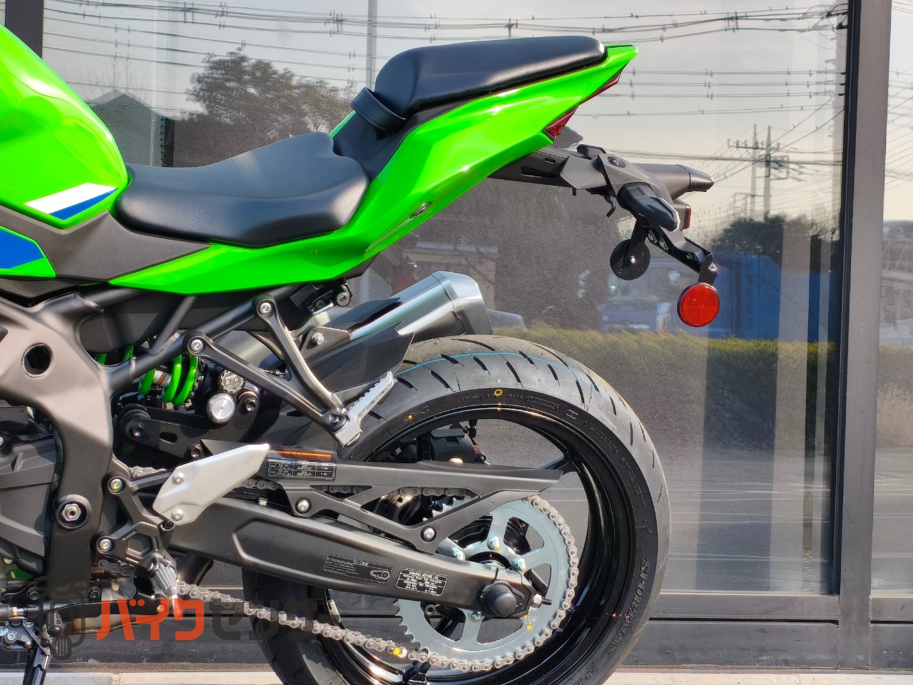 カワサキ Ninja ZX-25RR 4気筒エンジン、走る楽しさ、ライムグリーン
