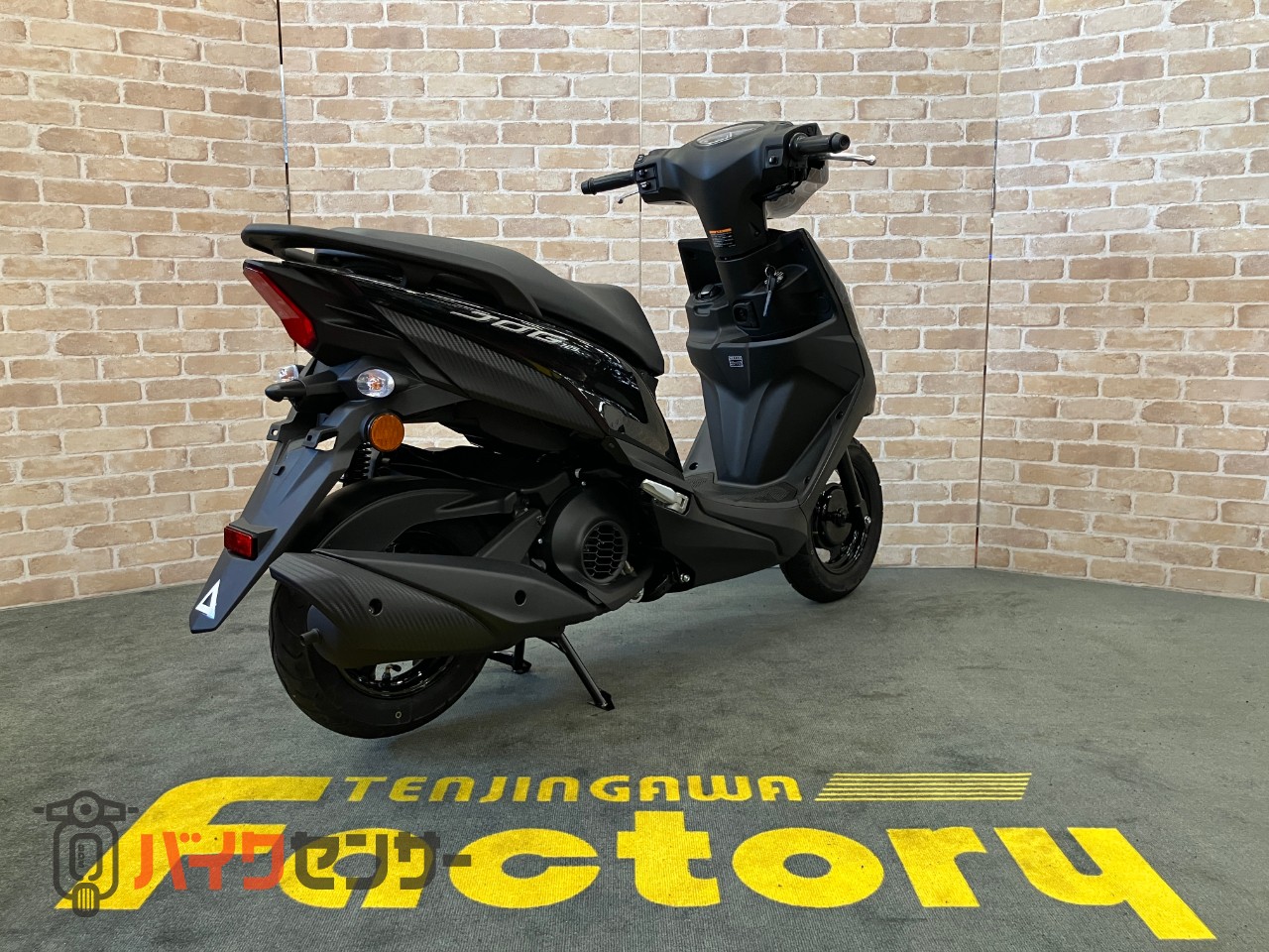 JOG125　ブラックメタリック　メットイン　サイドスタンド　小柄なBODY_4