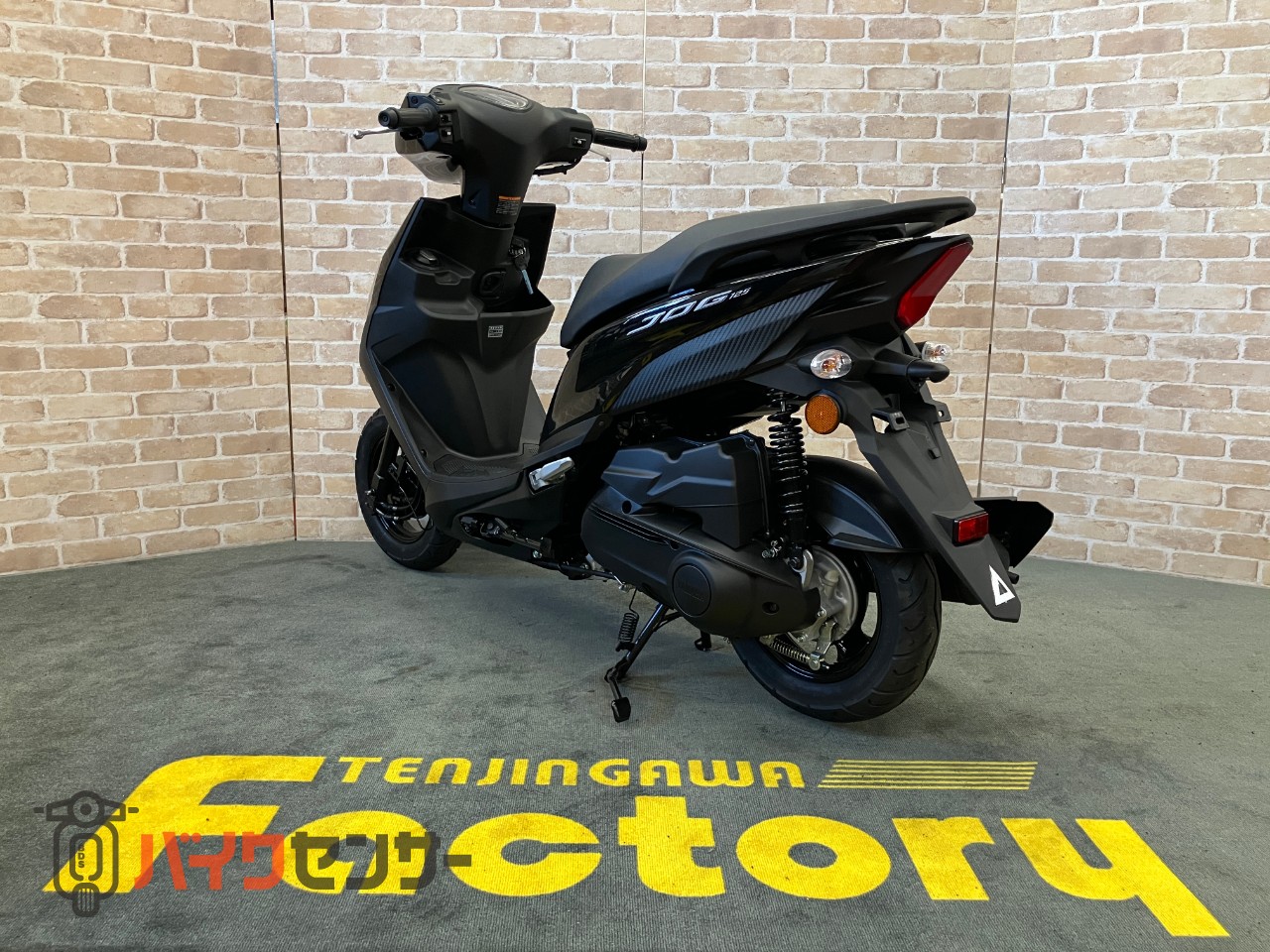 JOG125　ブラックメタリック　メットイン　サイドスタンド　小柄なBODY_5