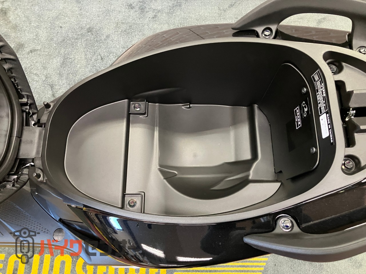 JOG125　ブラックメタリック　メットイン　サイドスタンド　小柄なBODY_7