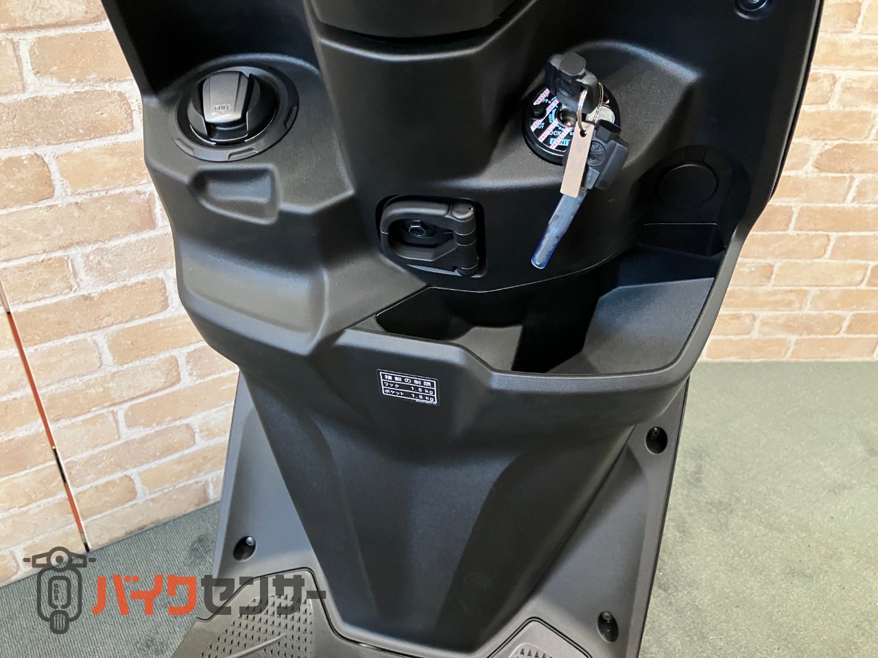 JOG125　ブラックメタリック　メットイン　サイドスタンド　小柄なBODY_14