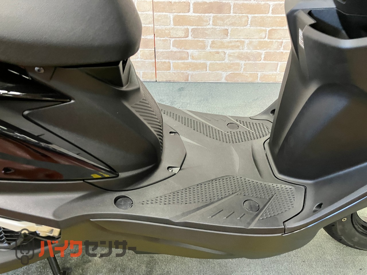 JOG125　ブラックメタリック　メットイン　サイドスタンド　小柄なBODY_21