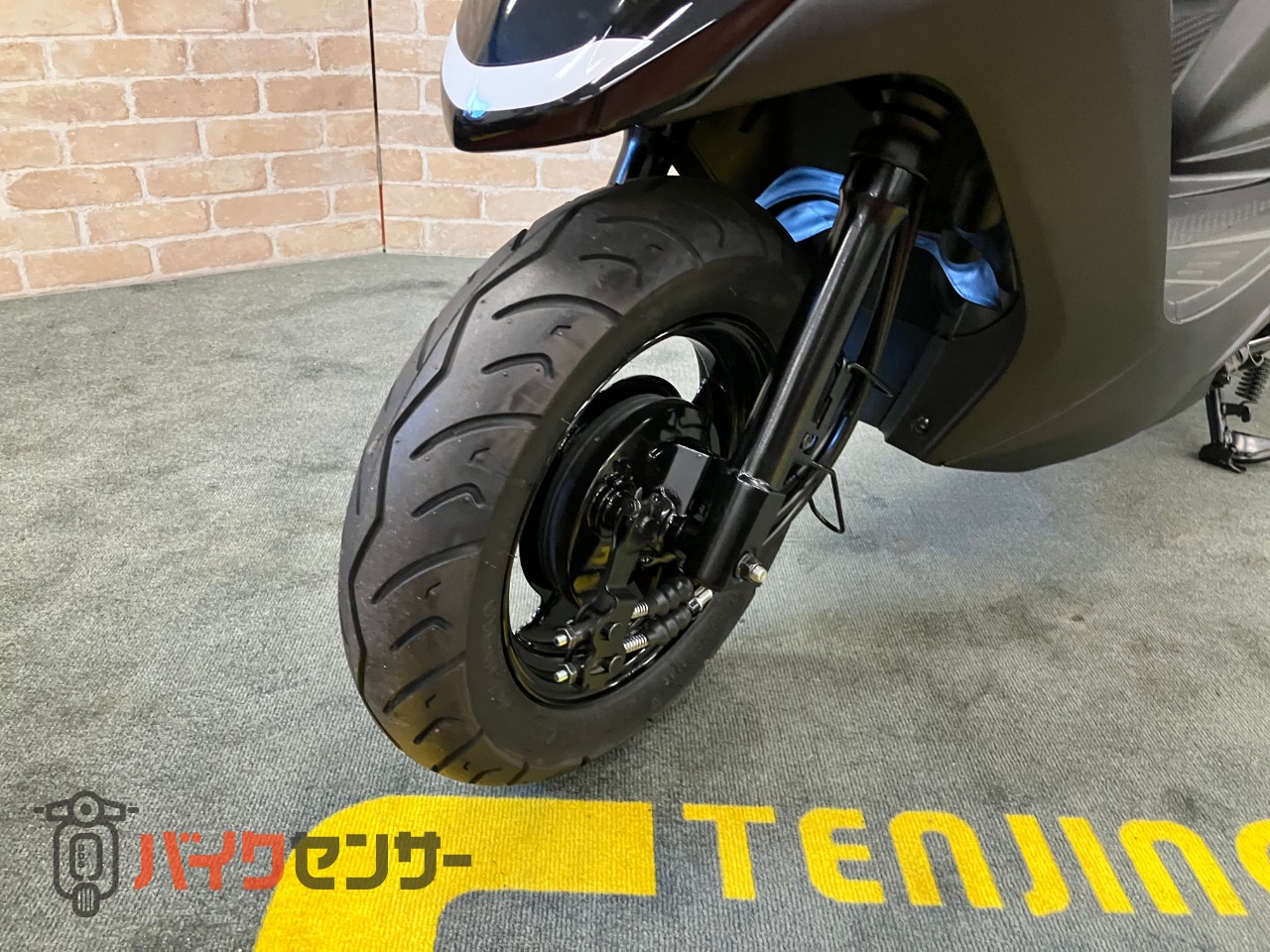 JOG125　ブラックメタリック　メットイン　サイドスタンド　小柄なBODY_32