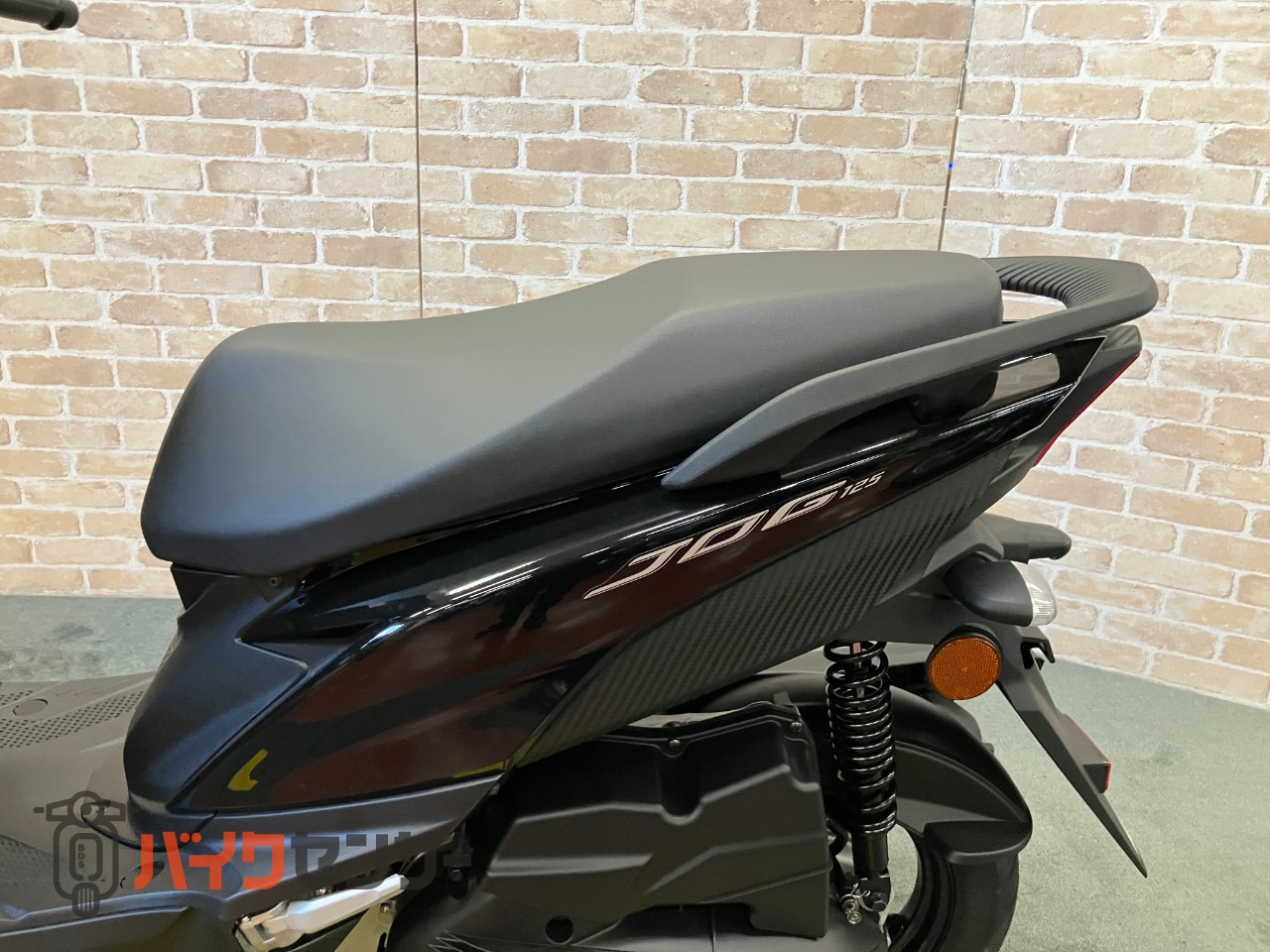 JOG125　ブラックメタリック　メットイン　サイドスタンド　小柄なBODY_39