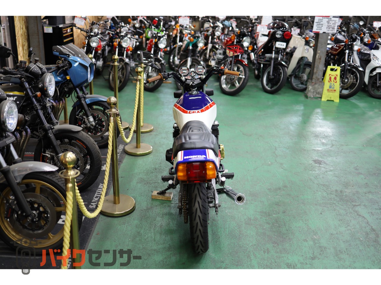 ホンダ CBX550F 青白 レストア済み 純正オリジナルペイント B608035