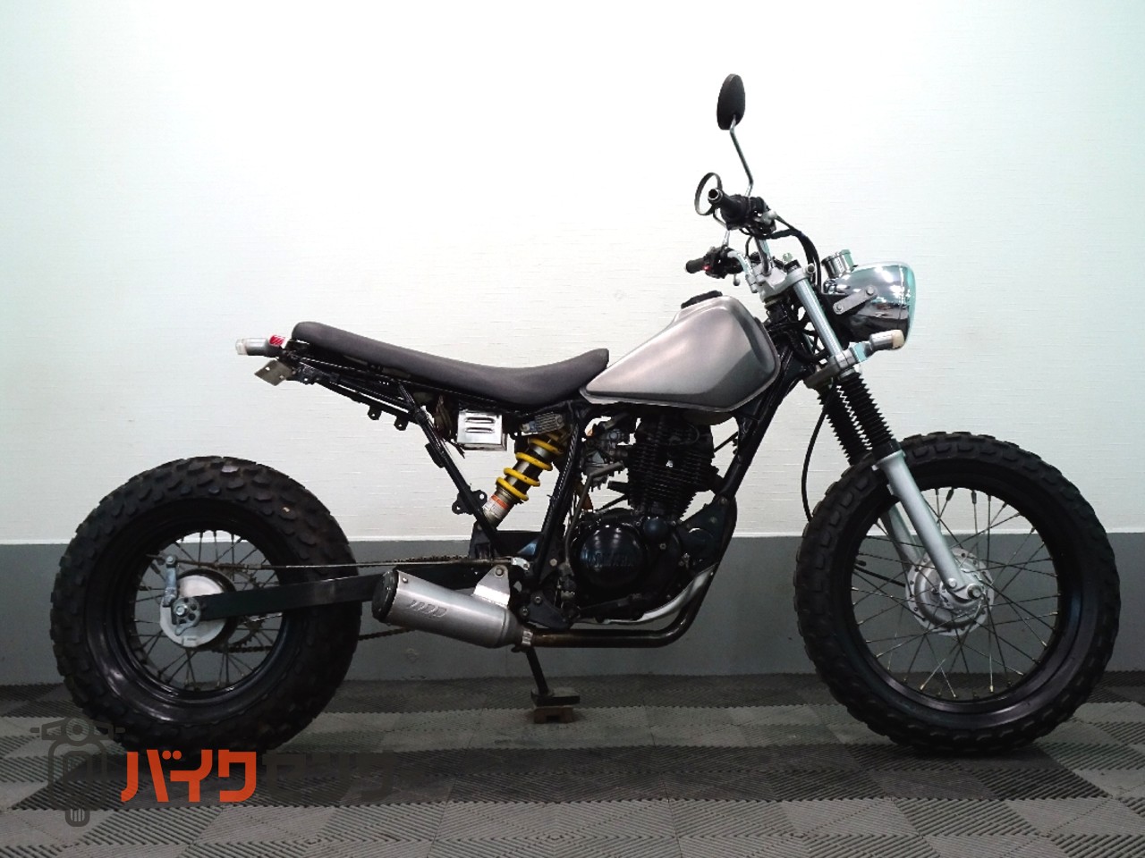 YAMAHA TW200 スパトラ ヤマハ TW200 ロンスイ スパトラ スカチューンの王道カスタム 楽々セル