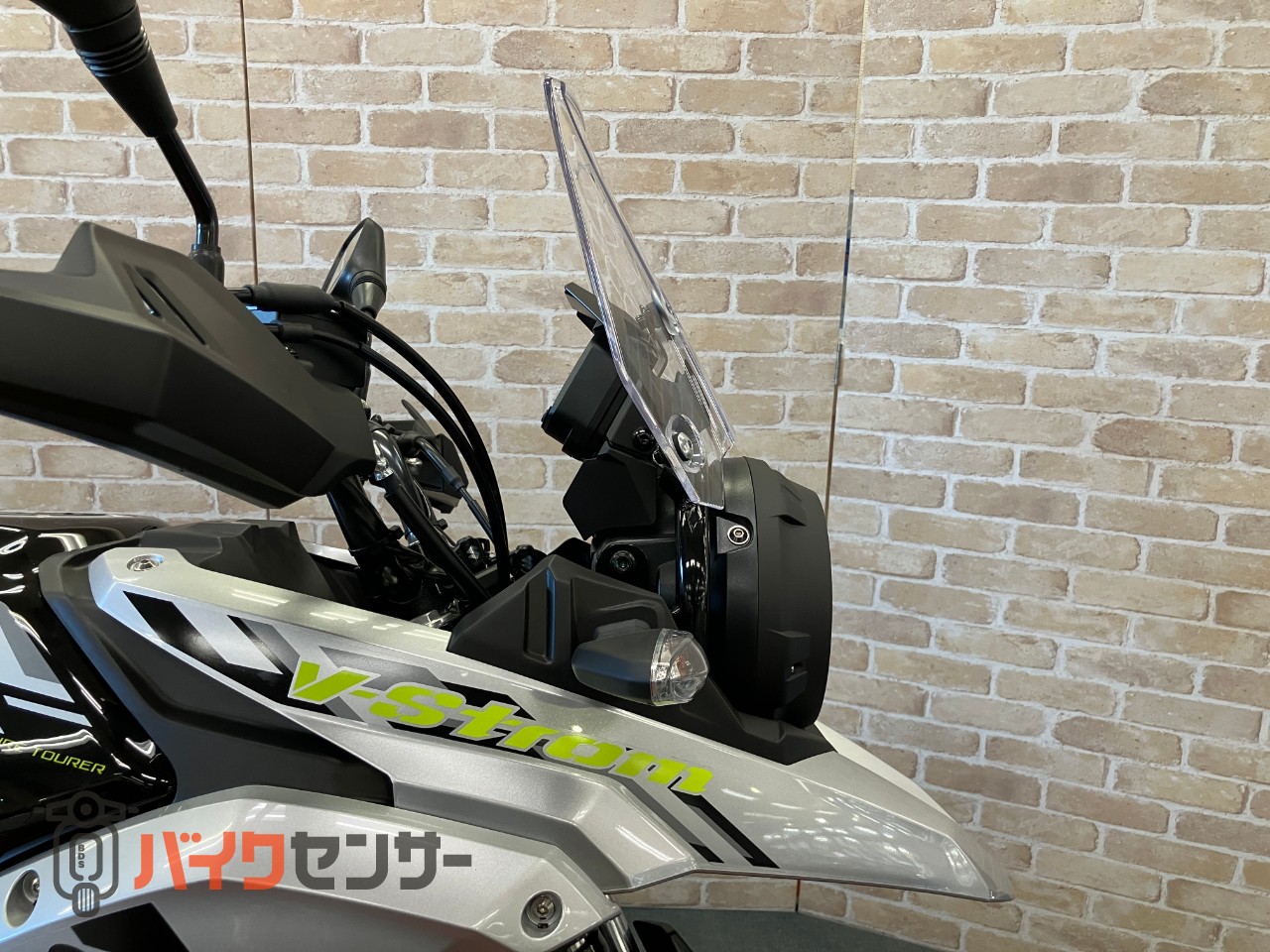 スズキ　Ｖ－ストローム２５０　Ｍ４モデル　水冷２気筒エンジン　リヤキャリア　ＤＣ電源　ナックルカバー_39