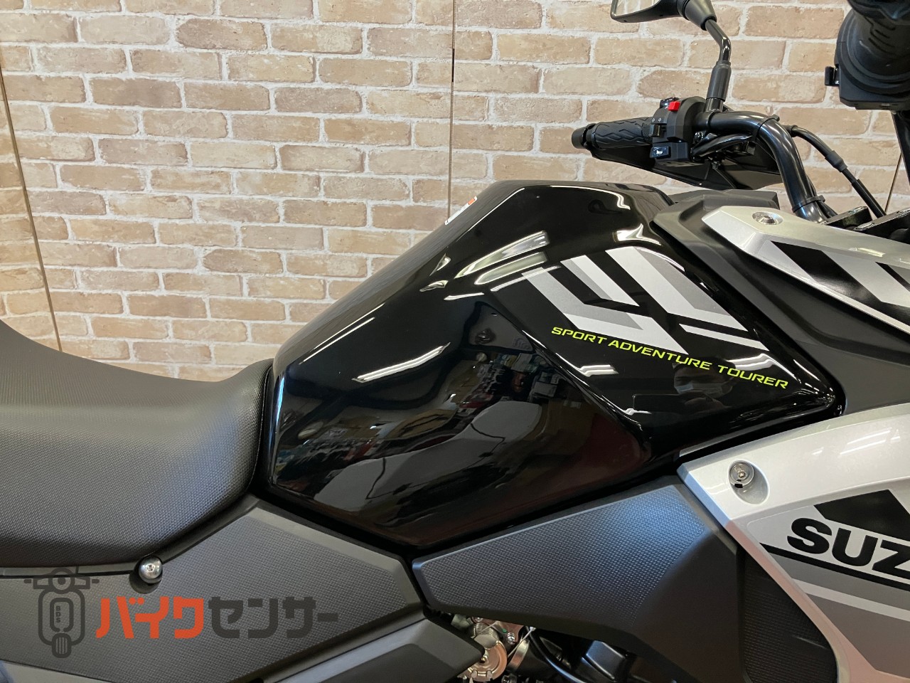 スズキ　Ｖ－ストローム２５０　Ｍ４モデル　水冷２気筒エンジン　リヤキャリア　ＤＣ電源　ナックルカバー_42