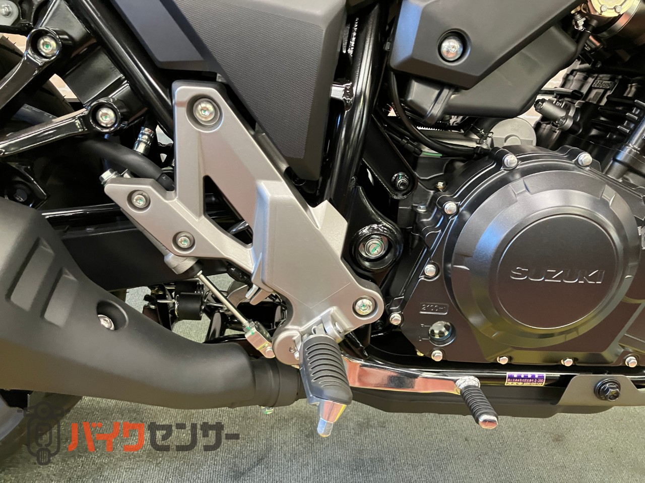 スズキ　Ｖ－ストローム２５０　Ｍ４モデル　水冷２気筒エンジン　リヤキャリア　ＤＣ電源　ナックルカバー_45