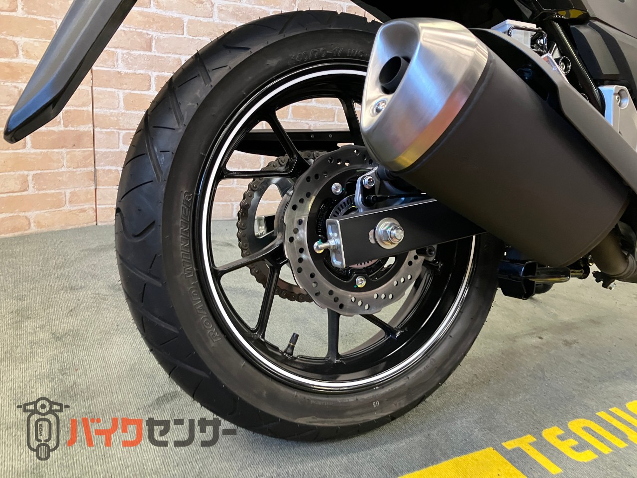 スズキ　Ｖ－ストローム２５０　Ｍ４モデル　水冷２気筒エンジン　リヤキャリア　ＤＣ電源　ナックルカバー_47