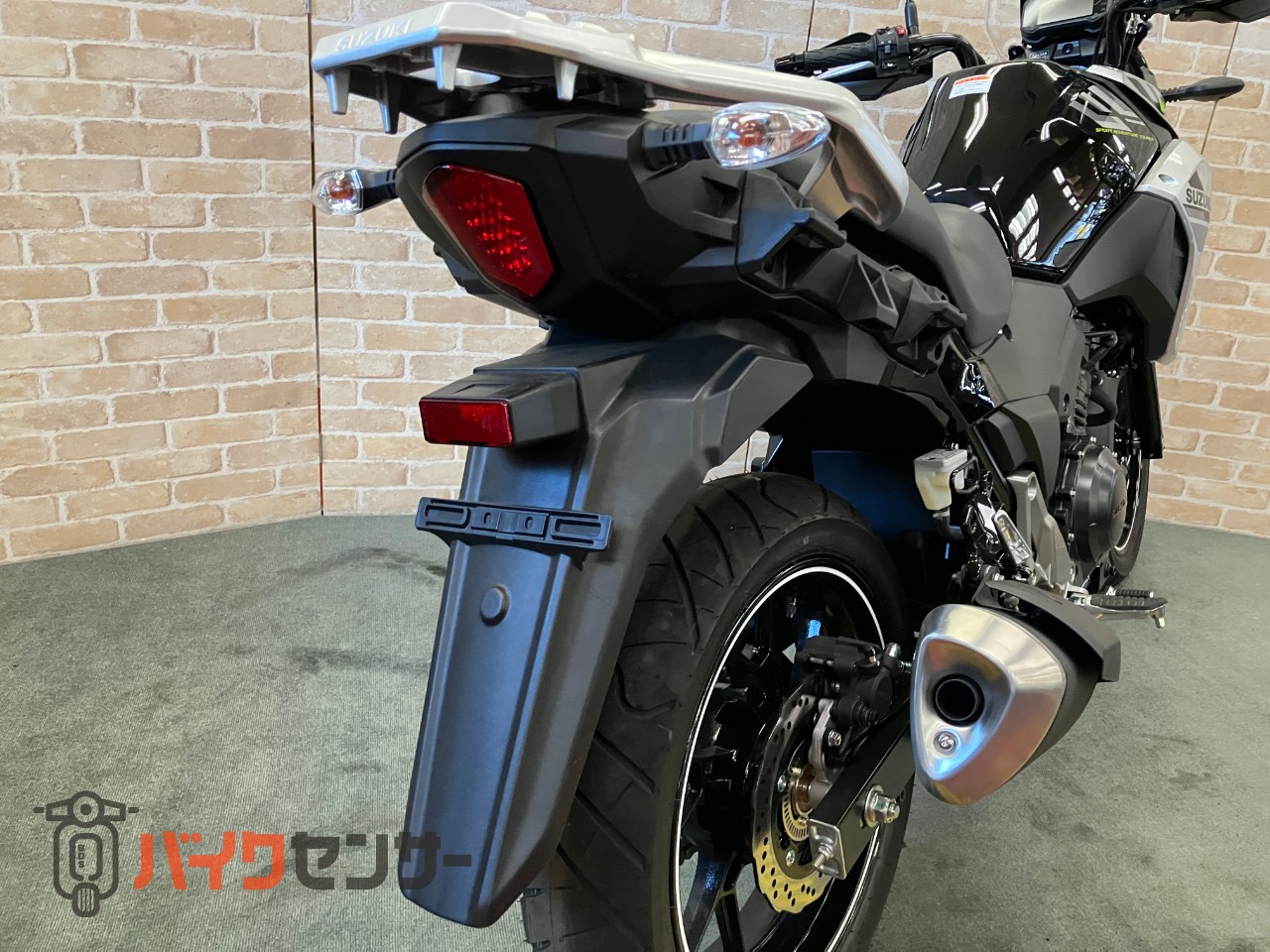 スズキ　Ｖ－ストローム２５０　Ｍ４モデル　水冷２気筒エンジン　リヤキャリア　ＤＣ電源　ナックルカバー_48