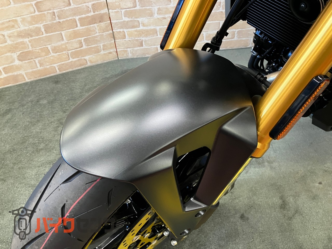 GSX‑8T Timeless Revival_36