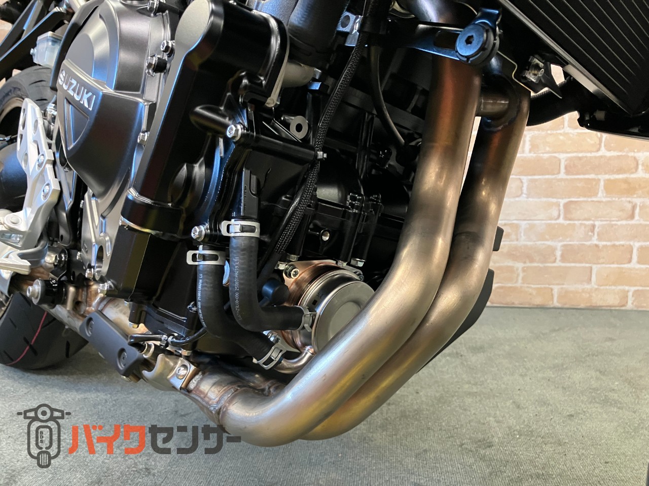 GSX‑8T Timeless Revival_47