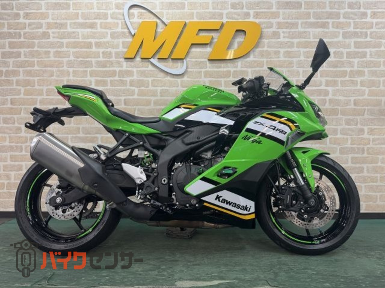 カワサキ NINJA ZX-4RR ZX400P KRTエディション ライドモニター