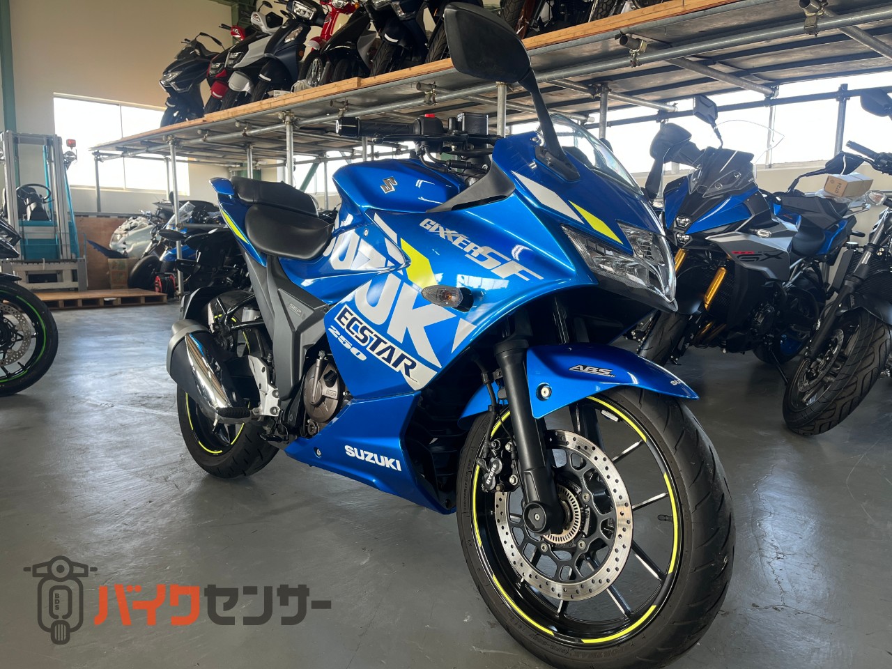 スズキ GIXXER SF250 自社新車販売のワンオーナー中古車！ B611686 
