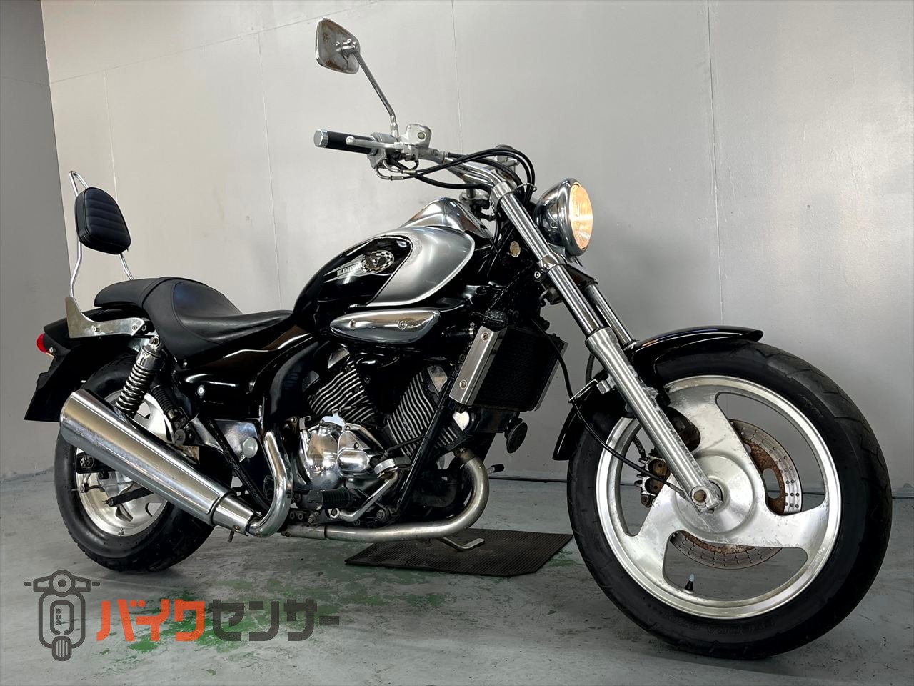 ♪エリミネーター250V/VN250A 純正 シート(K0719A14) シートの中古品