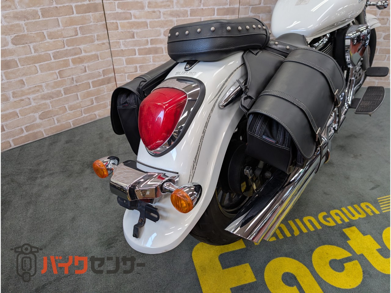 イントルーダー400クラシック　サイドバック　インジェクション_10