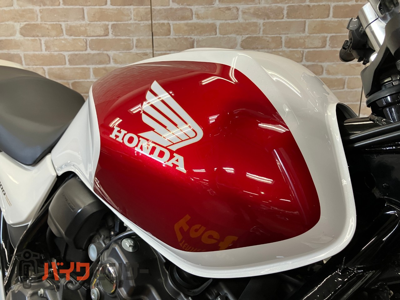 CB400 SUPER FOUR VTEC REVO  　パールサンビームホワイト　社外リアサス_10