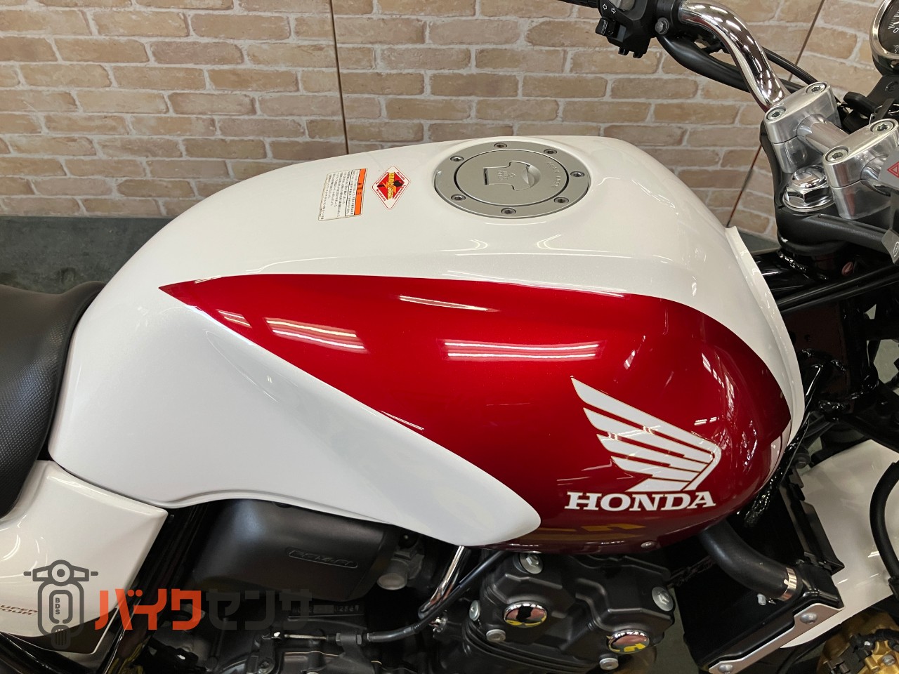 CB400 SUPER FOUR VTEC REVO  　パールサンビームホワイト　社外リアサス_23