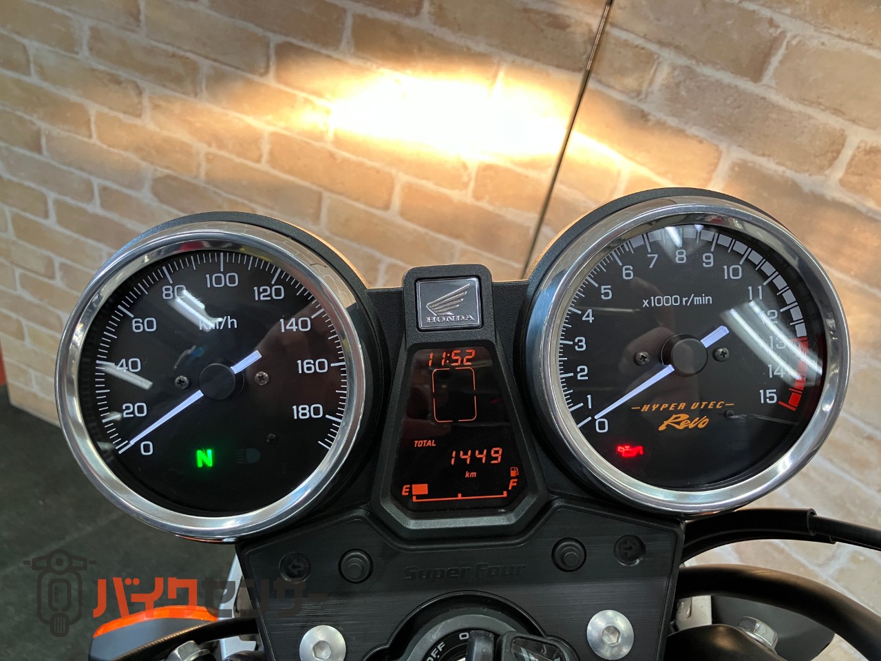 CB400 SUPER FOUR VTEC REVO  　パールサンビームホワイト　社外リアサス_33