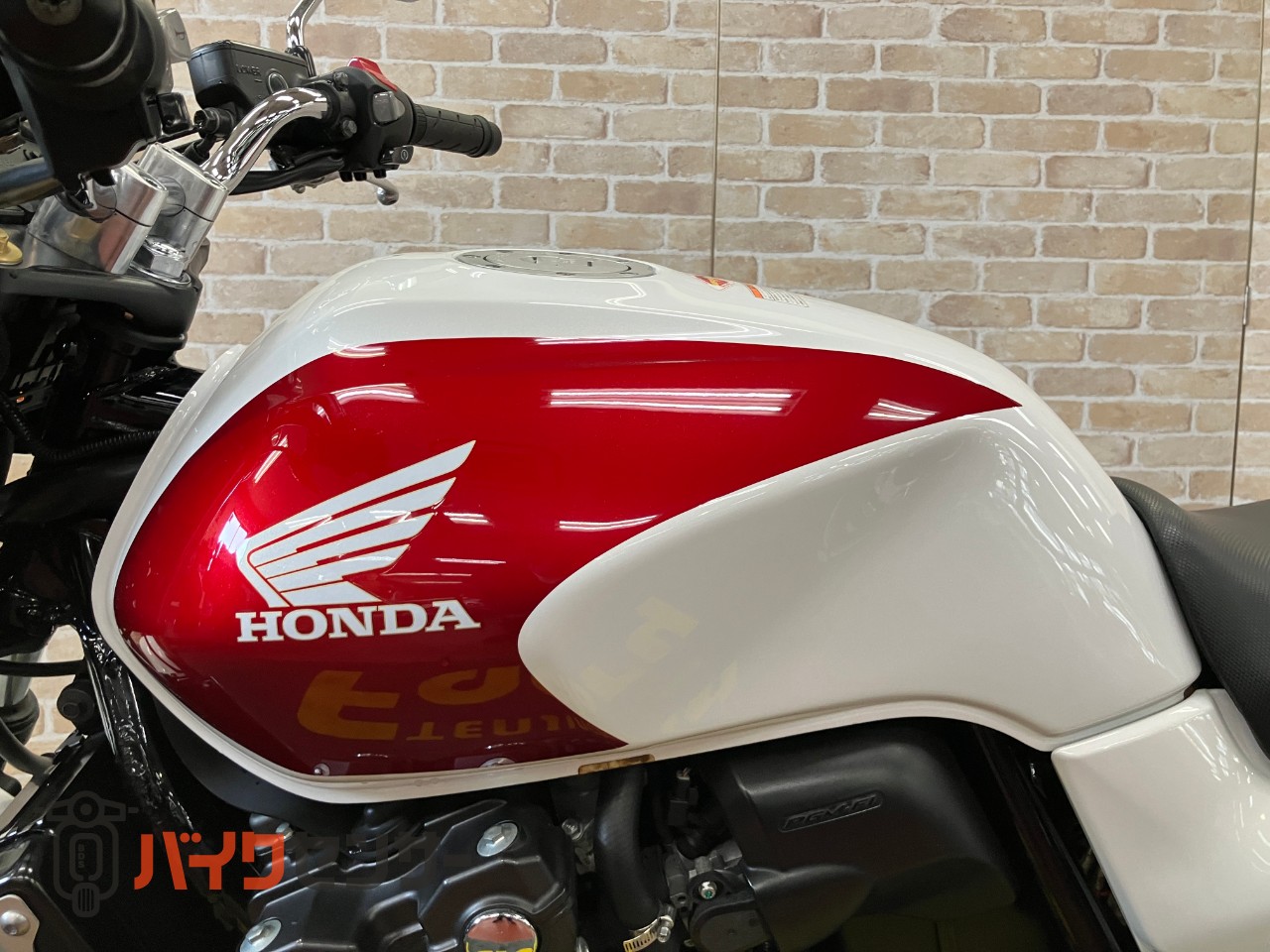 CB400 SUPER FOUR VTEC REVO  　パールサンビームホワイト　社外リアサス_36