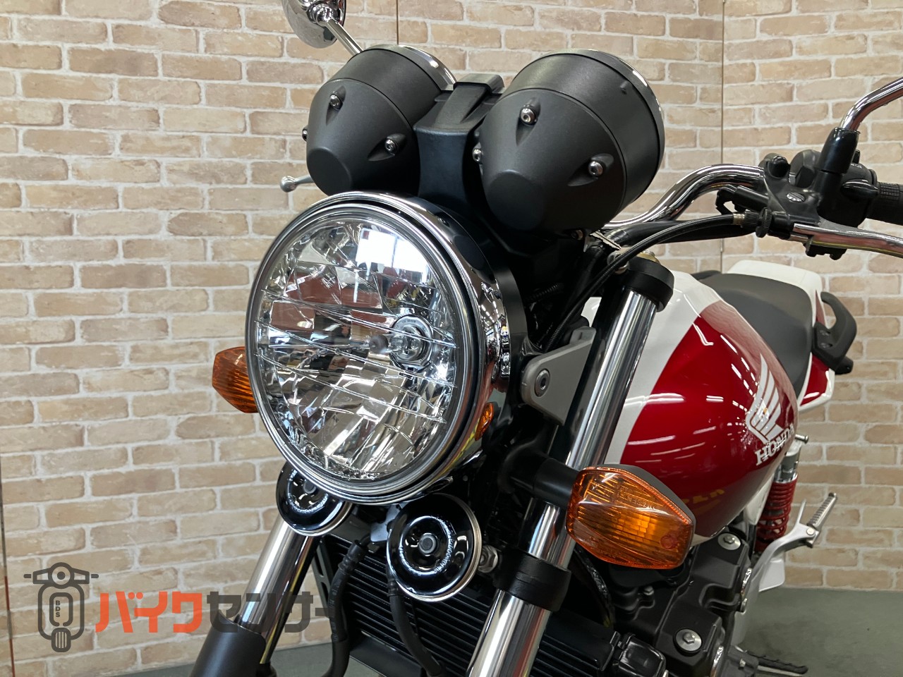 CB400 SUPER FOUR VTEC REVO  　パールサンビームホワイト　社外リアサス_43