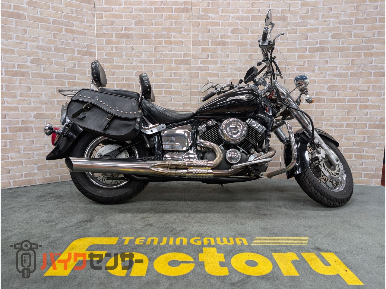 ドラッグスター400クラシック ローライダーマフラー サイドバック バックレスト スクリーン ガード フォグライト_0