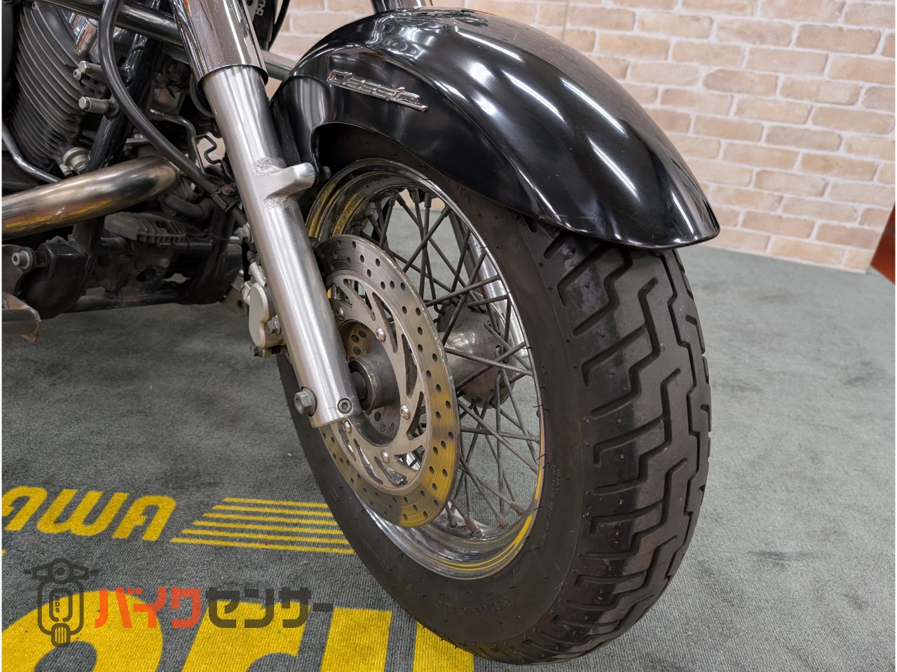 ドラッグスター400クラシック ローライダーマフラー サイドバック バックレスト スクリーン ガード フォグライト_12