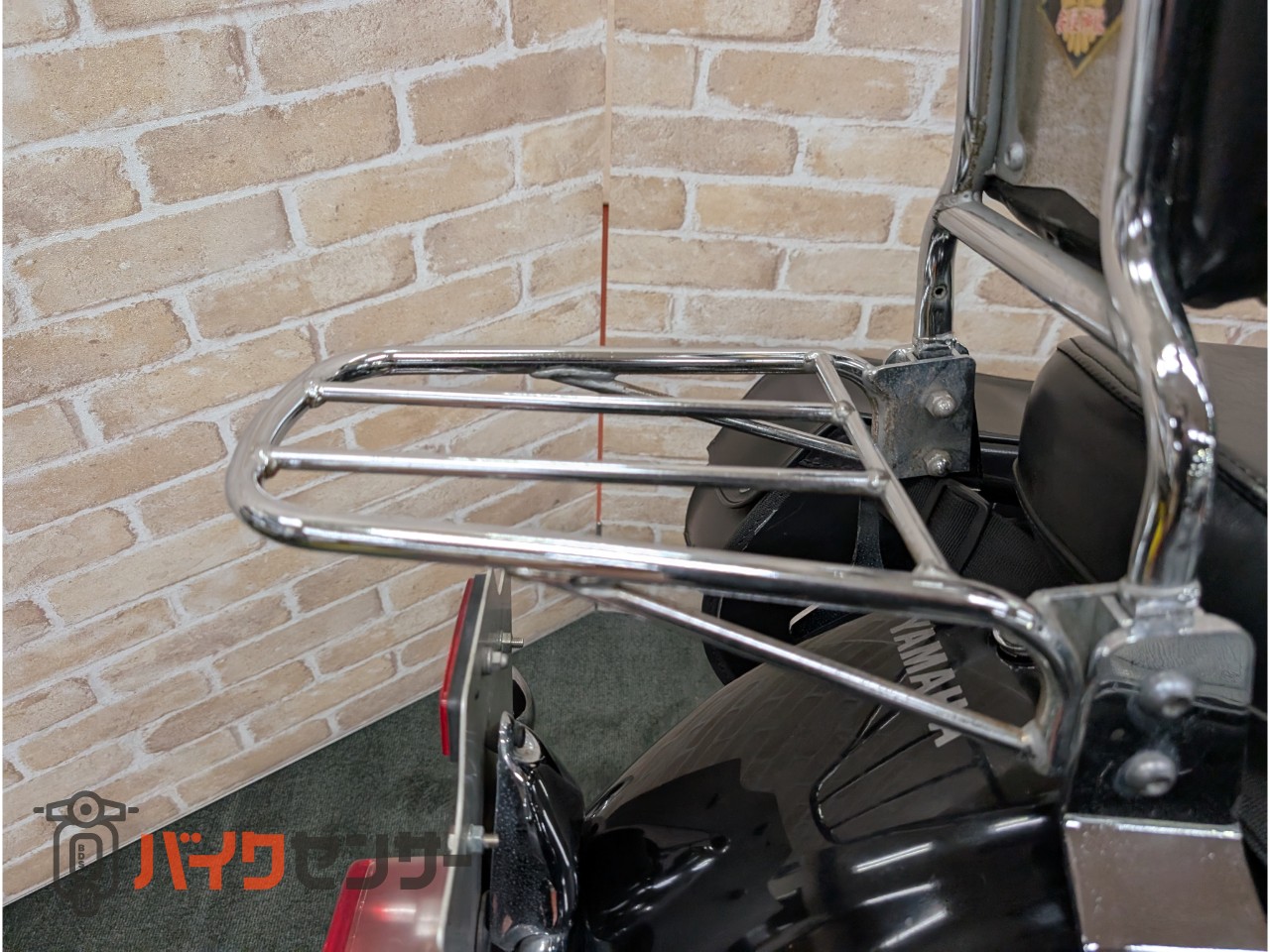 ドラッグスター400クラシック ローライダーマフラー サイドバック バックレスト スクリーン ガード フォグライト_26