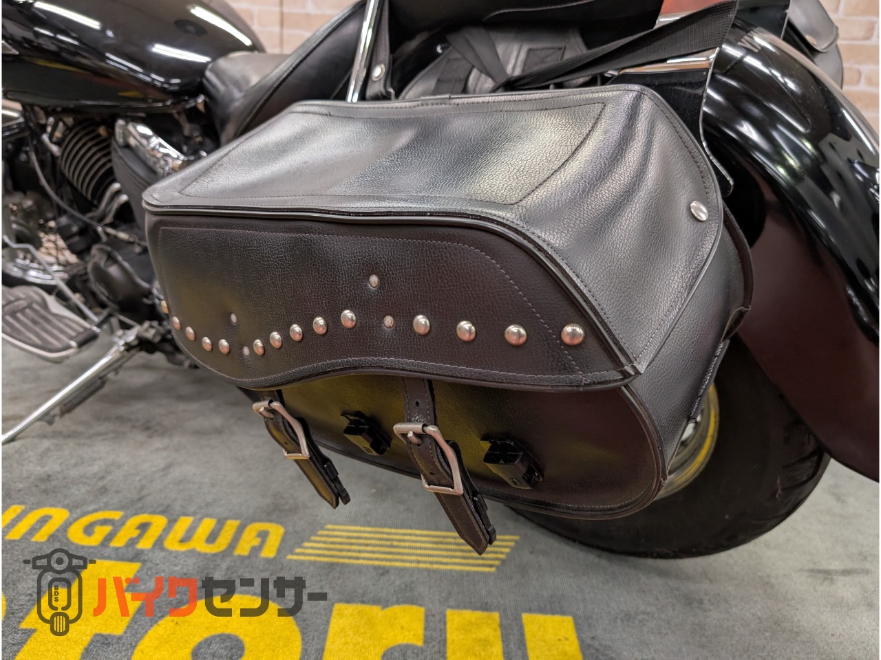 ドラッグスター400クラシック ローライダーマフラー サイドバック バックレスト スクリーン ガード フォグライト_46