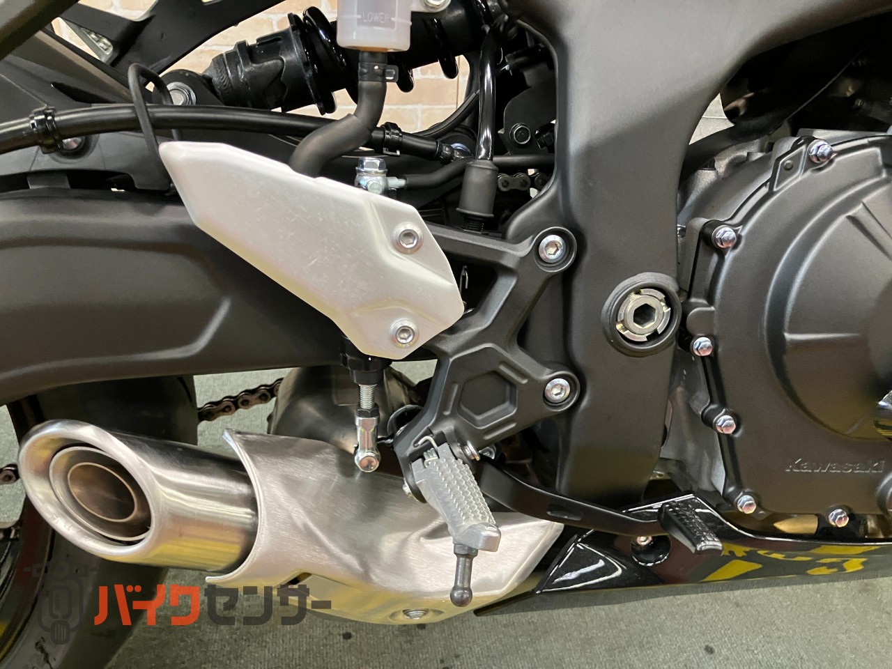 Ninja ZX-25R サイドスライダー　クイックシフター　スモークスクリーン　ラジエターガード_19