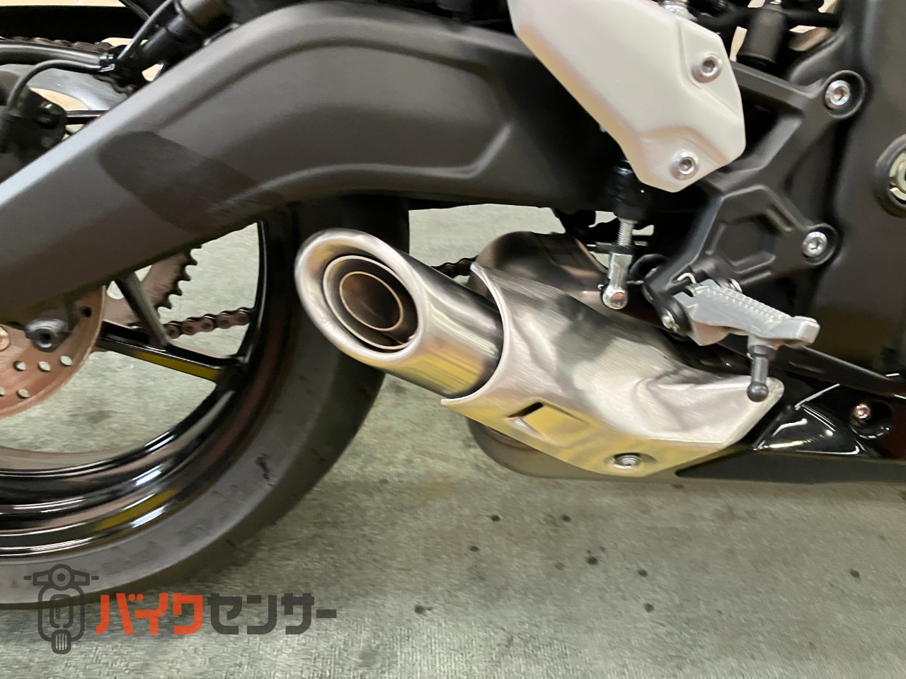 Ninja ZX-25R サイドスライダー　クイックシフター　スモークスクリーン　ラジエターガード_20