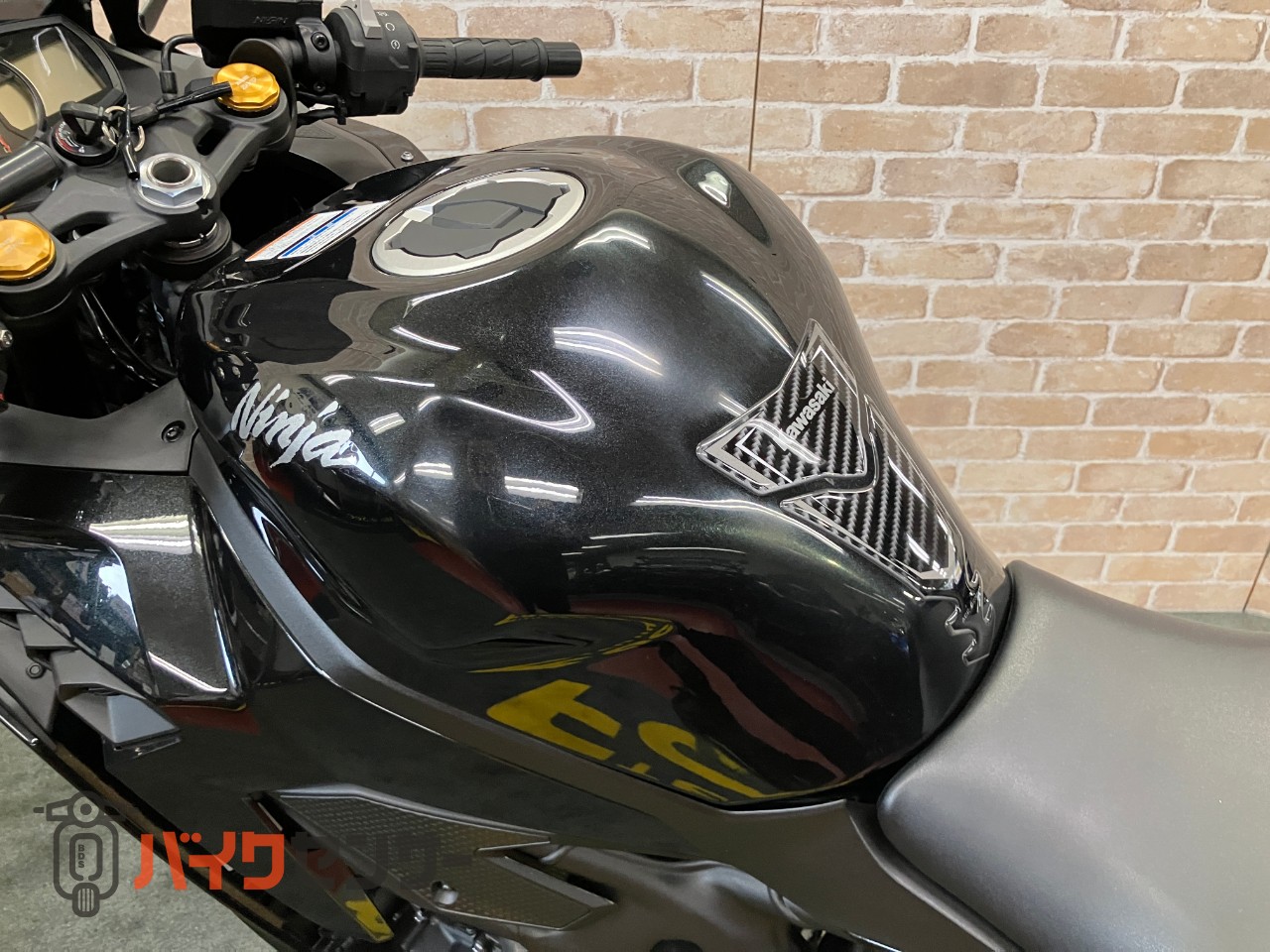 Ninja ZX-25R サイドスライダー　クイックシフター　スモークスクリーン　ラジエターガード_29