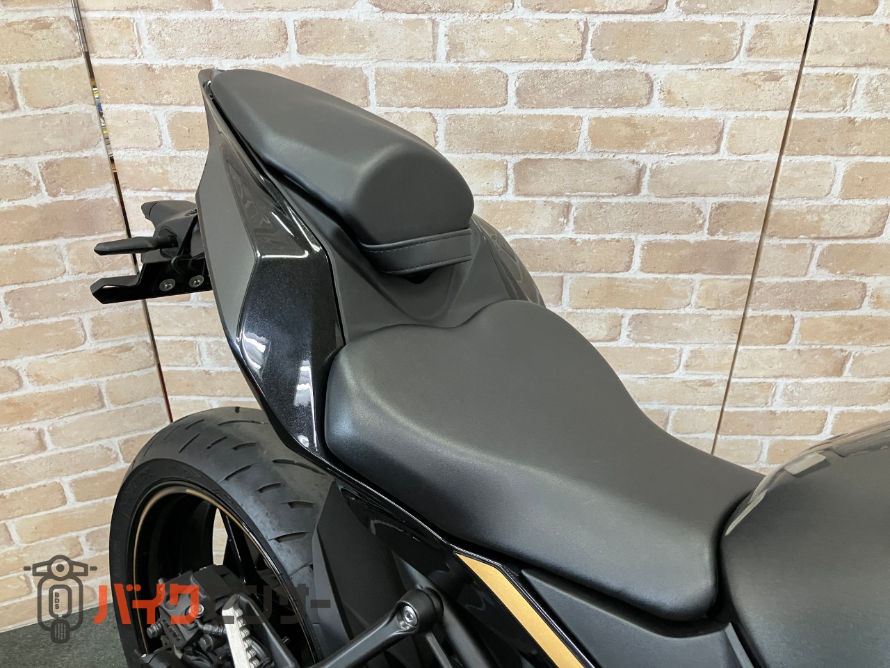 Ninja ZX-25R SE　前後LEDウインカー　スモークテール　ナポレオンミラー　ETC　USB　マウントバー_9