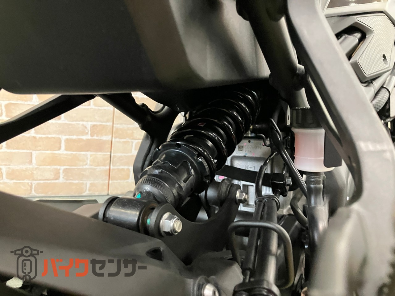 Ninja ZX-25R SE　前後LEDウインカー　スモークテール　ナポレオンミラー　ETC　USB　マウントバー_24