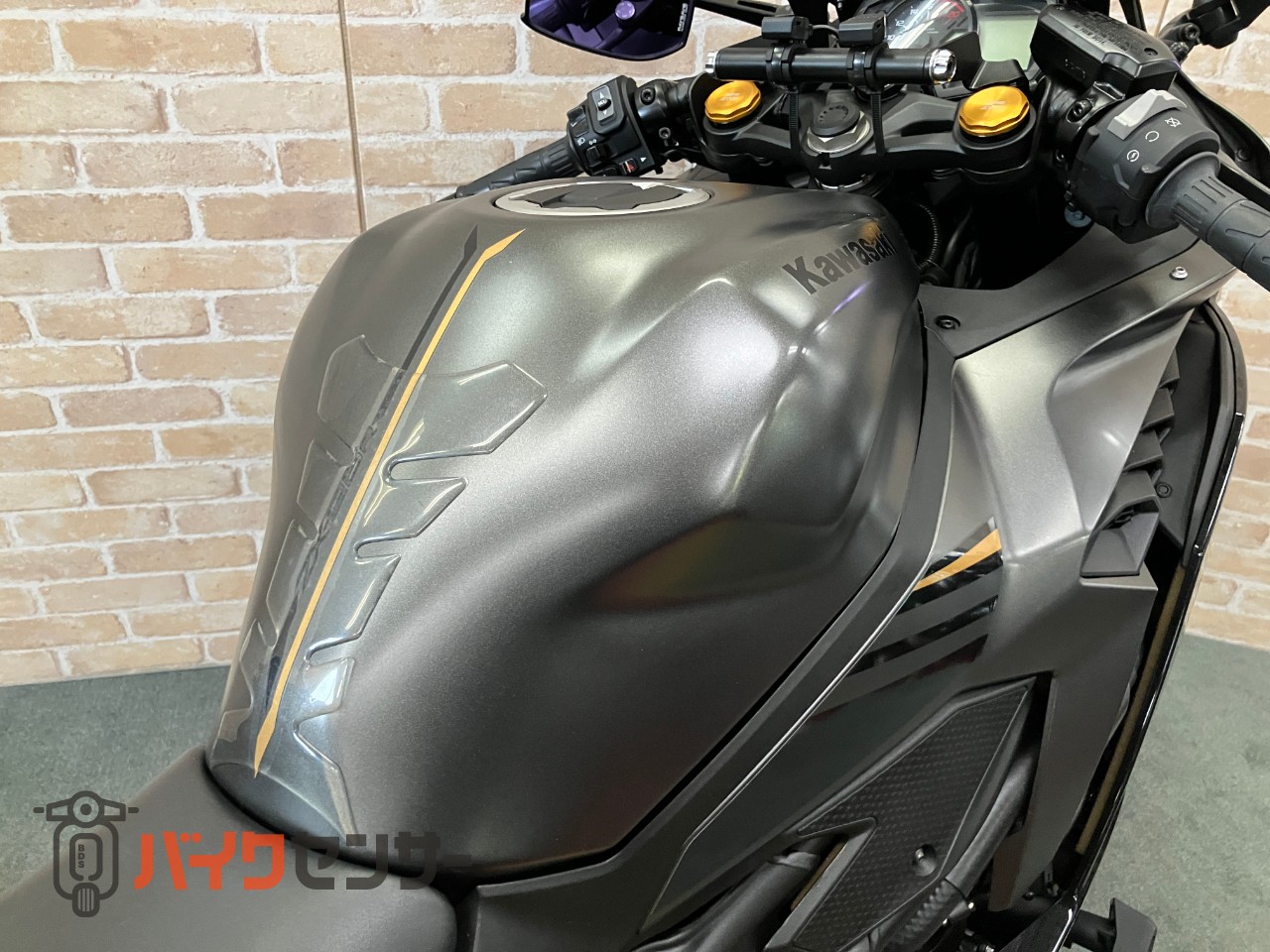 Ninja ZX-25R SE　前後LEDウインカー　スモークテール　ナポレオンミラー　ETC　USB　マウントバー_25