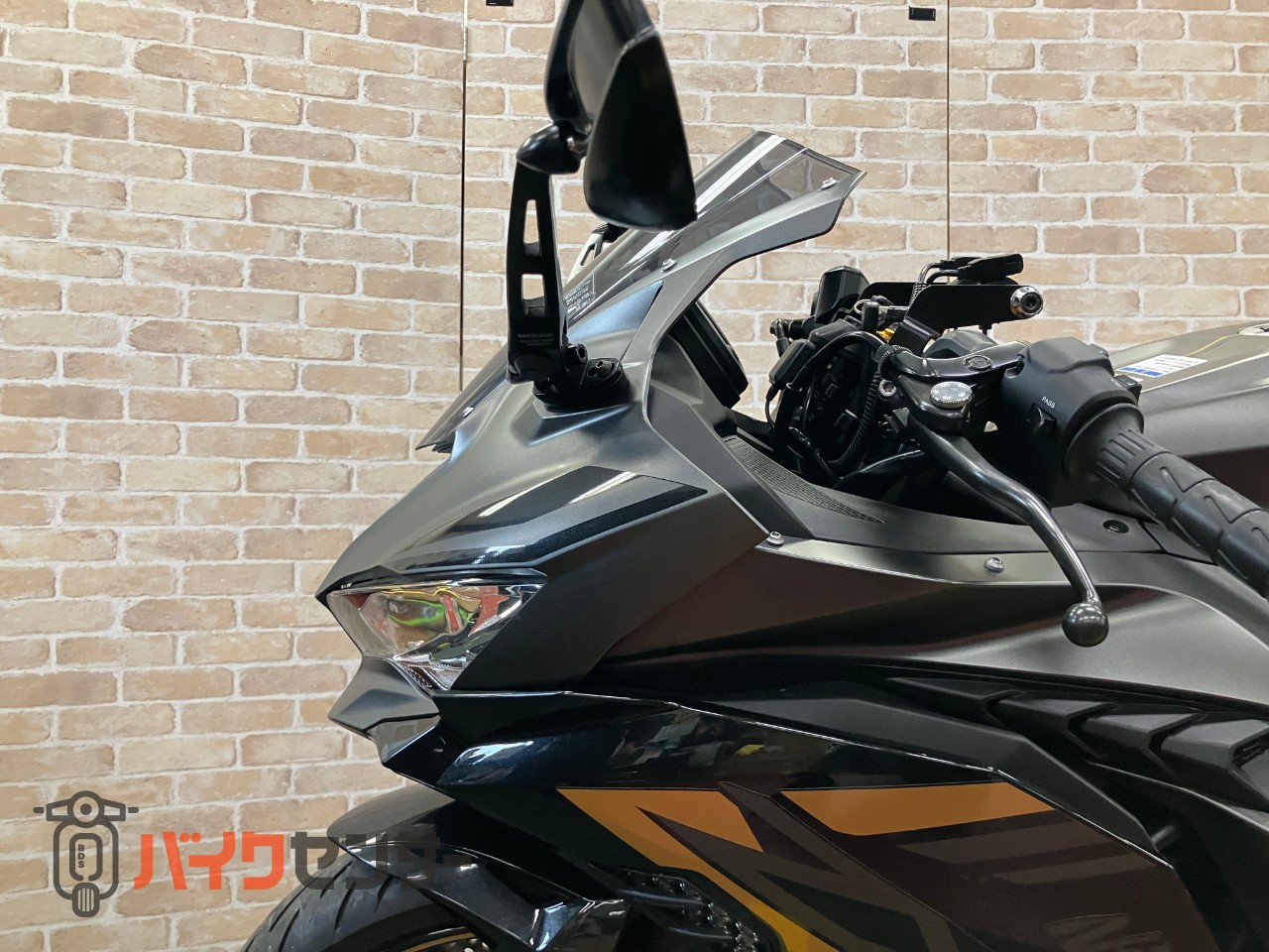 Ninja ZX-25R SE　前後LEDウインカー　スモークテール　ナポレオンミラー　ETC　USB　マウントバー_36