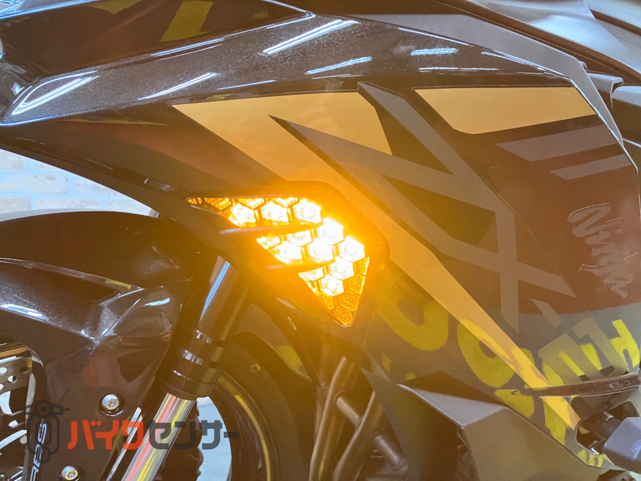 Ninja ZX-25R SE　前後LEDウインカー　スモークテール　ナポレオンミラー　ETC　USB　マウントバー_39