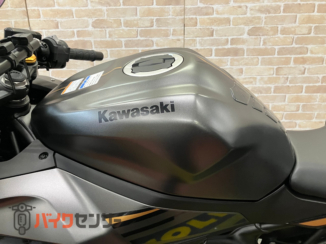 Ninja ZX-25R SE　前後LEDウインカー　スモークテール　ナポレオンミラー　ETC　USB　マウントバー_42