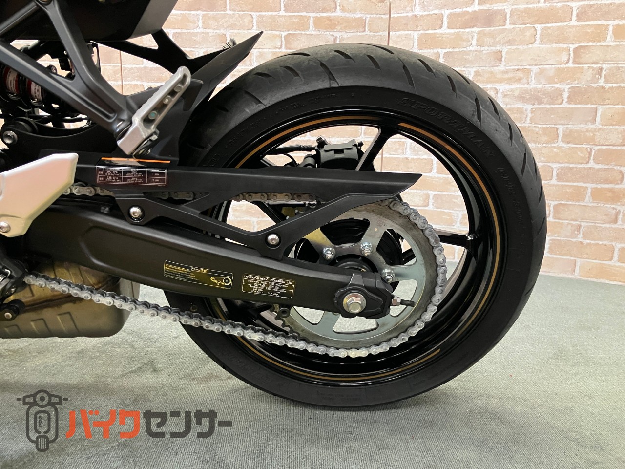 Ninja ZX-25R SE　前後LEDウインカー　スモークテール　ナポレオンミラー　ETC　USB　マウントバー_46