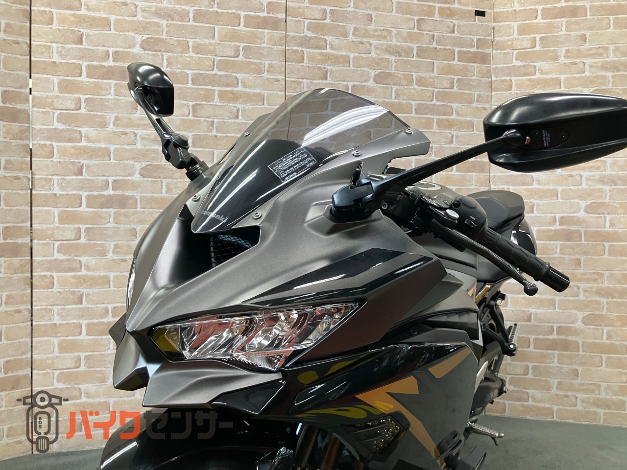 Ninja ZX-25R SE　前後LEDウインカー　スモークテール　ナポレオンミラー　ETC　USB　マウントバー_49