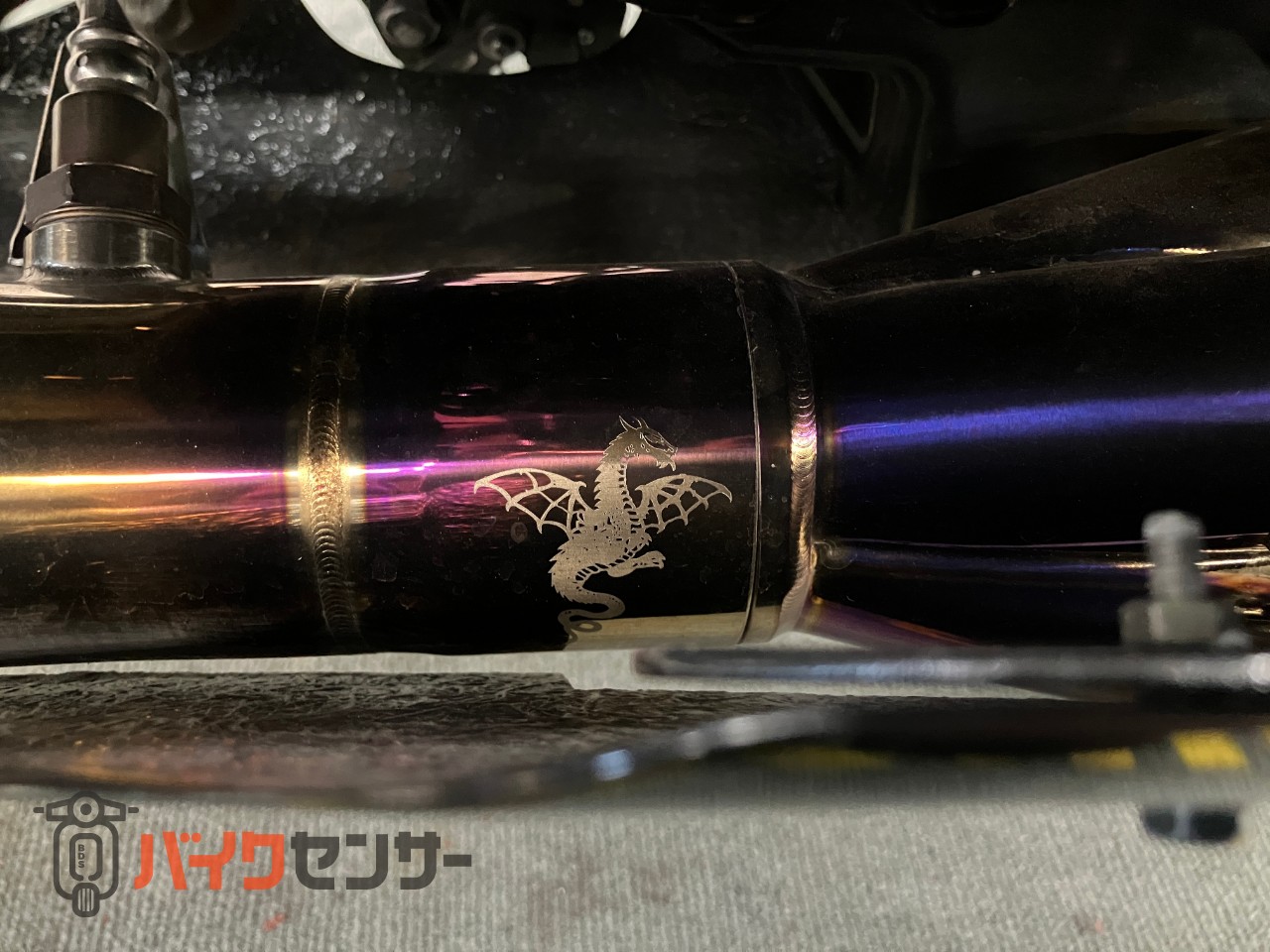 Z900RSカフェ OZホイール マーヴェリックサイレンサー OVERサブフレーム アンダーカウル ヨシムラスクリーン_12