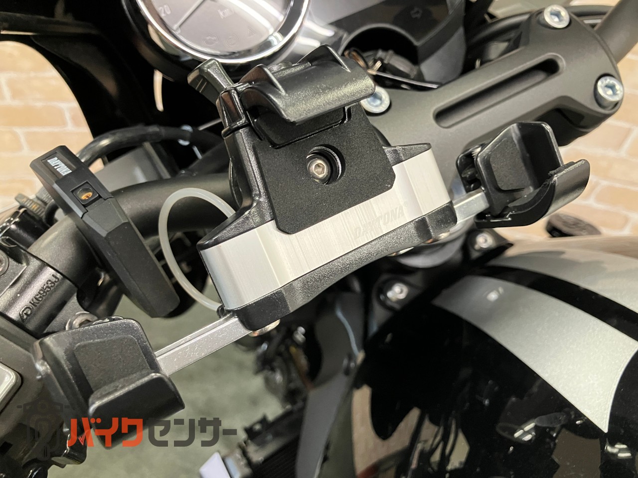 Z900RSカフェ OZホイール マーヴェリックサイレンサー OVERサブフレーム アンダーカウル ヨシムラスクリーン_24