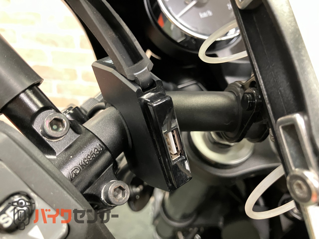 Z900RSカフェ OZホイール マーヴェリックサイレンサー OVERサブフレーム アンダーカウル ヨシムラスクリーン_25