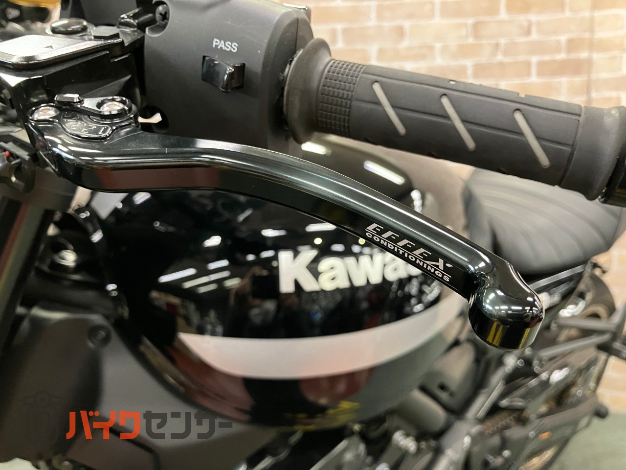 Z900RSカフェ OZホイール マーヴェリックサイレンサー OVERサブフレーム アンダーカウル ヨシムラスクリーン_42