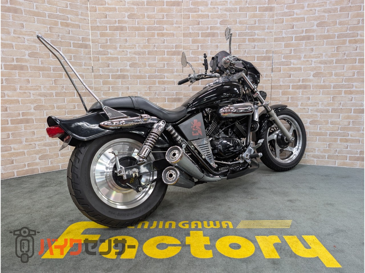 マグナ250 シーシーバー　カスタムテール　スクリーン　LEDヘッドライト_4