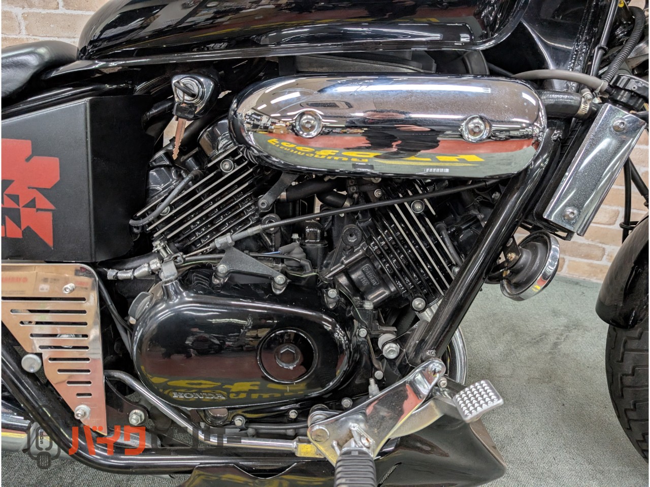 マグナ250 シーシーバー　カスタムテール　スクリーン　LEDヘッドライト_9