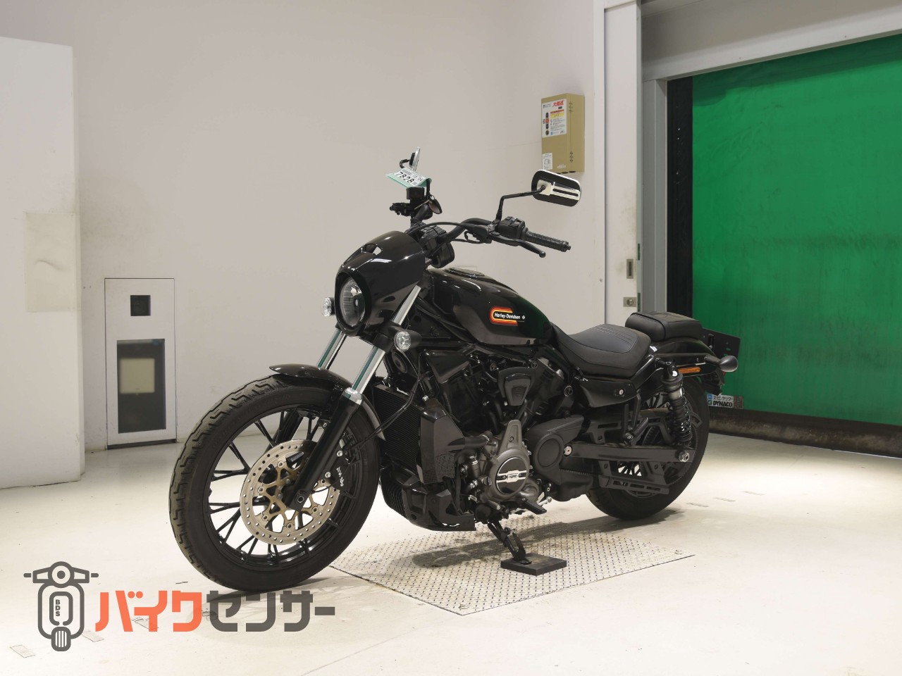 RH975S ナイトスタースペシャル　前後ホイールブラックアウト　エンジンカバー　ベロシティースタック　エアインテーク ハンドル　ETC_3