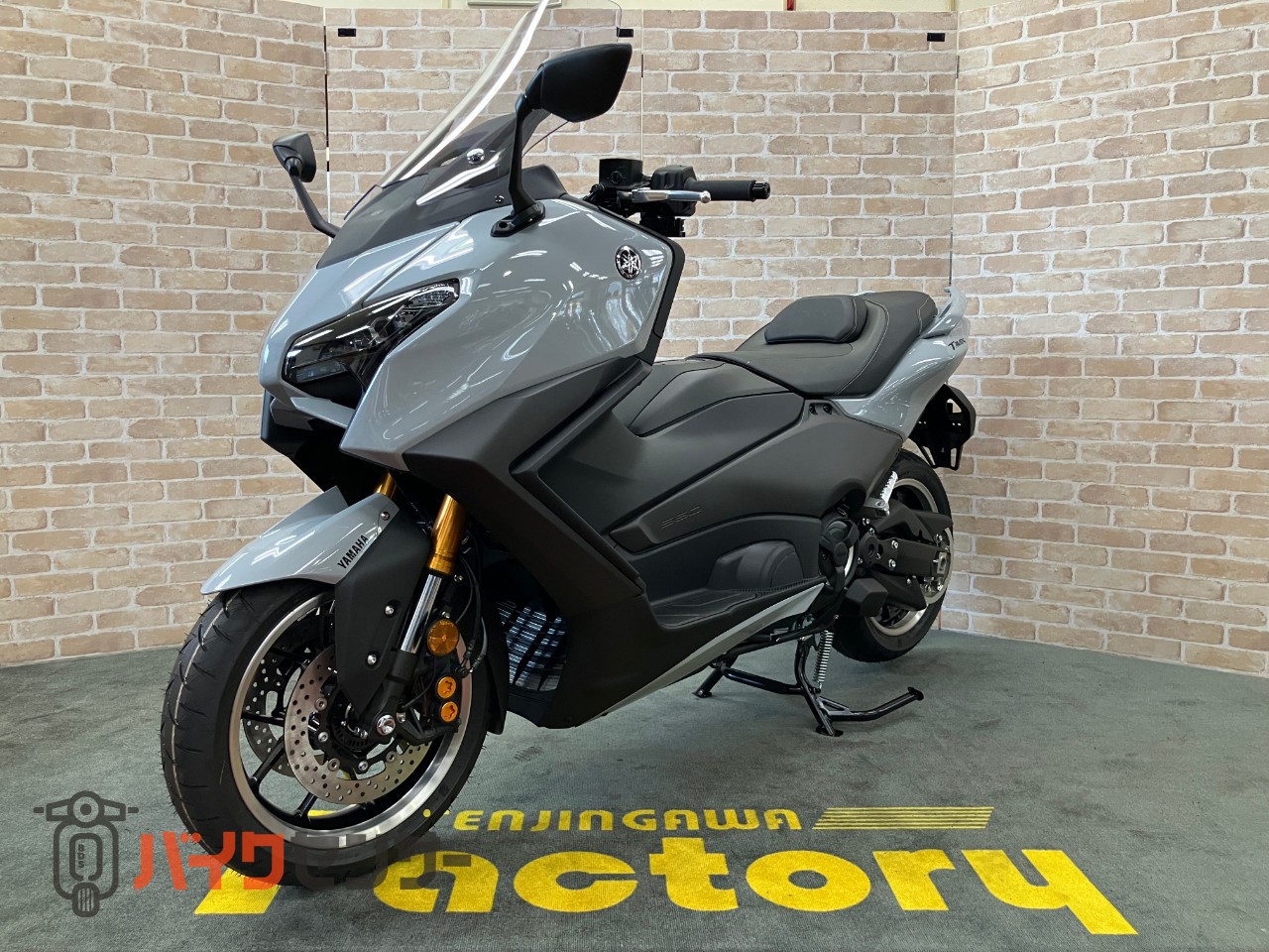 T-MAX560 TECH MAX ABS　スマートキー　インジェクション　2026年モデル　水冷２気筒エンジン_3