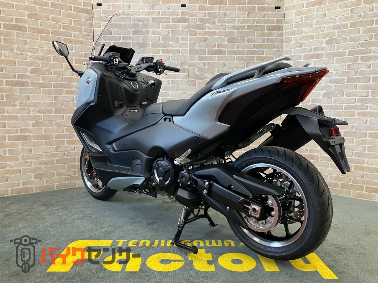 T-MAX560 TECH MAX ABS　スマートキー　インジェクション　2026年モデル　水冷２気筒エンジン_5